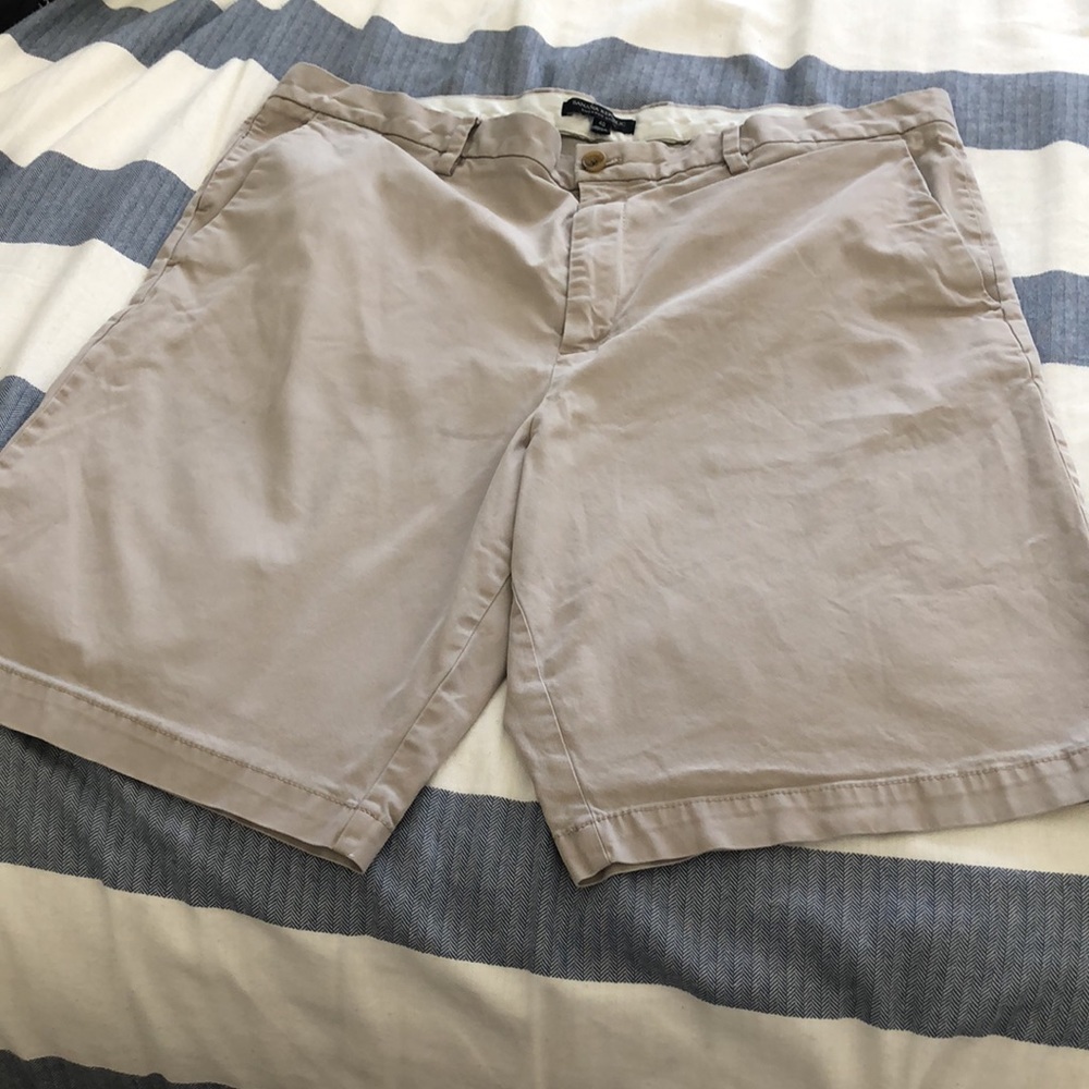 Banana Republic tan Emerson shorts